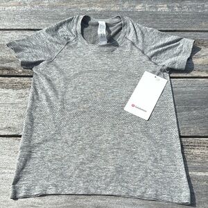 lululemon athletica Gray Short Sleeve Tee